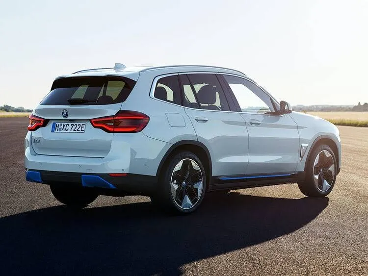 BMW iX iX3 Sport 6