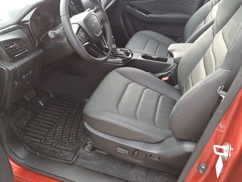Isuzu D-Max V-Cross Auto Plus Double Cab High Ride