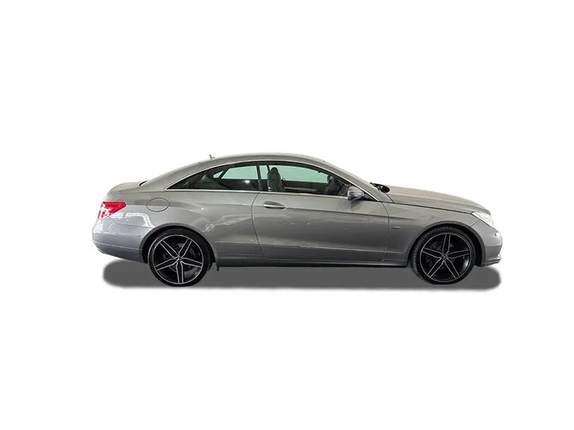 Mercedes Benz E Class Class Coupe 250 CDI 3