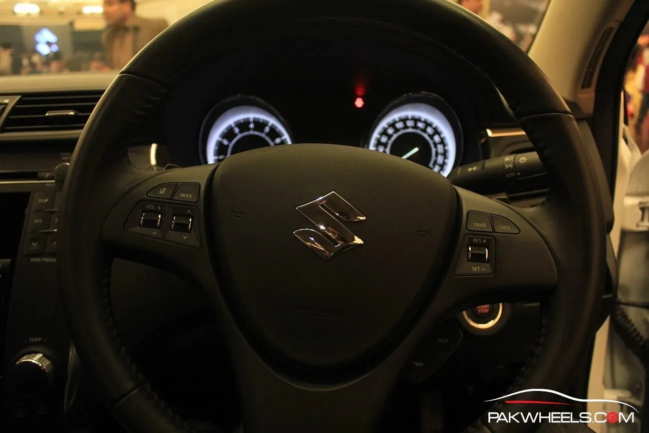 Suzuki Kizashi Base Grade 2