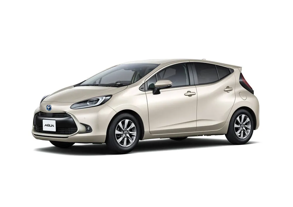 Toyota Aqua GR Sport 4