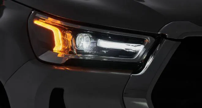 Toyota Hilux Revo GR 3