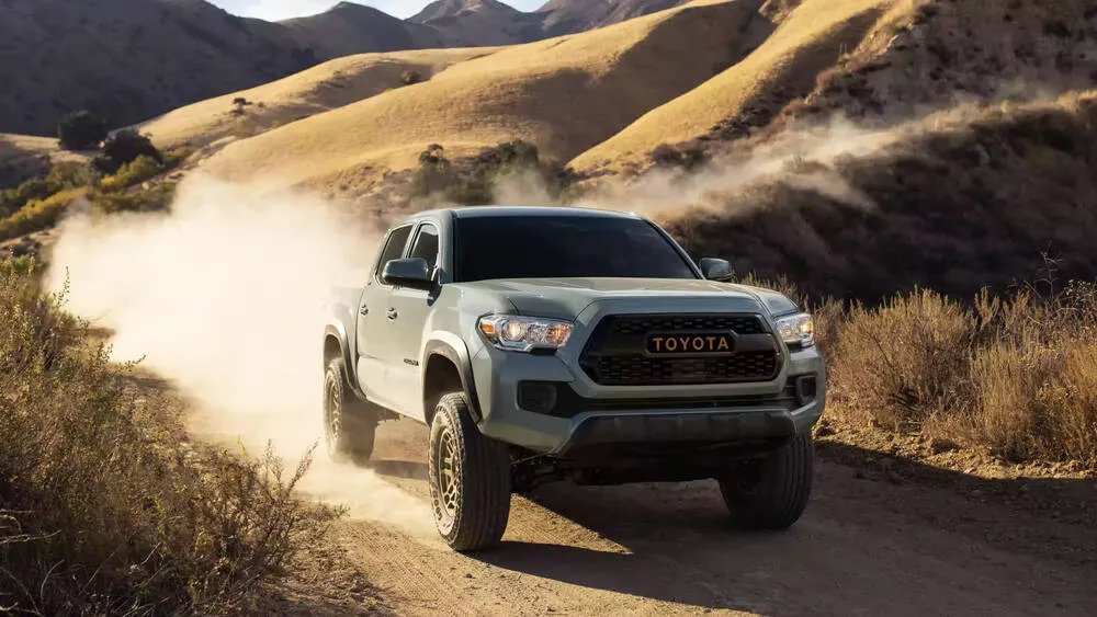 Toyota Tacoma SR 3